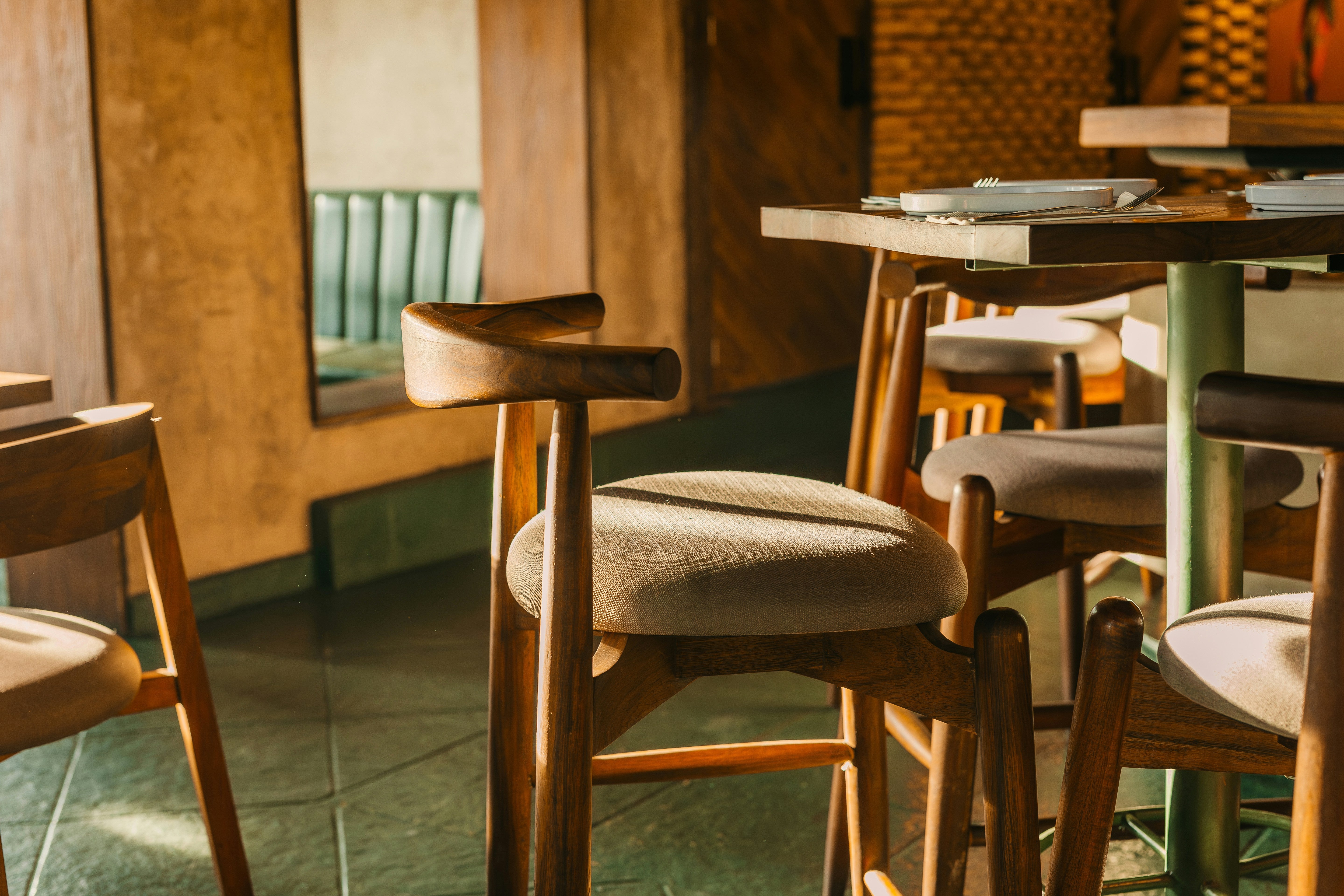 The Oslo Reclaimed Wood Dinning Table Showcasing Sustainable Luxury