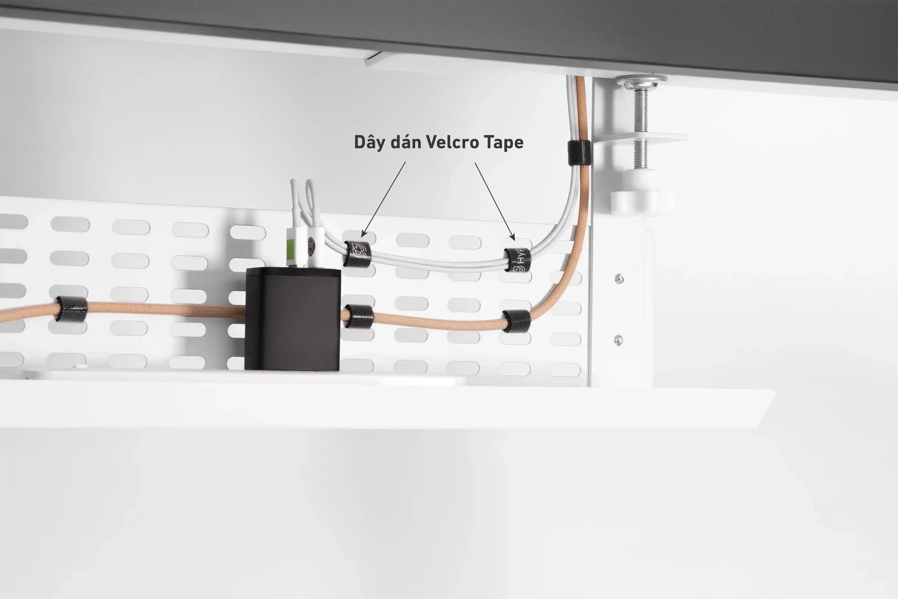 Cable tray - NORMCORE™ Minimalistic