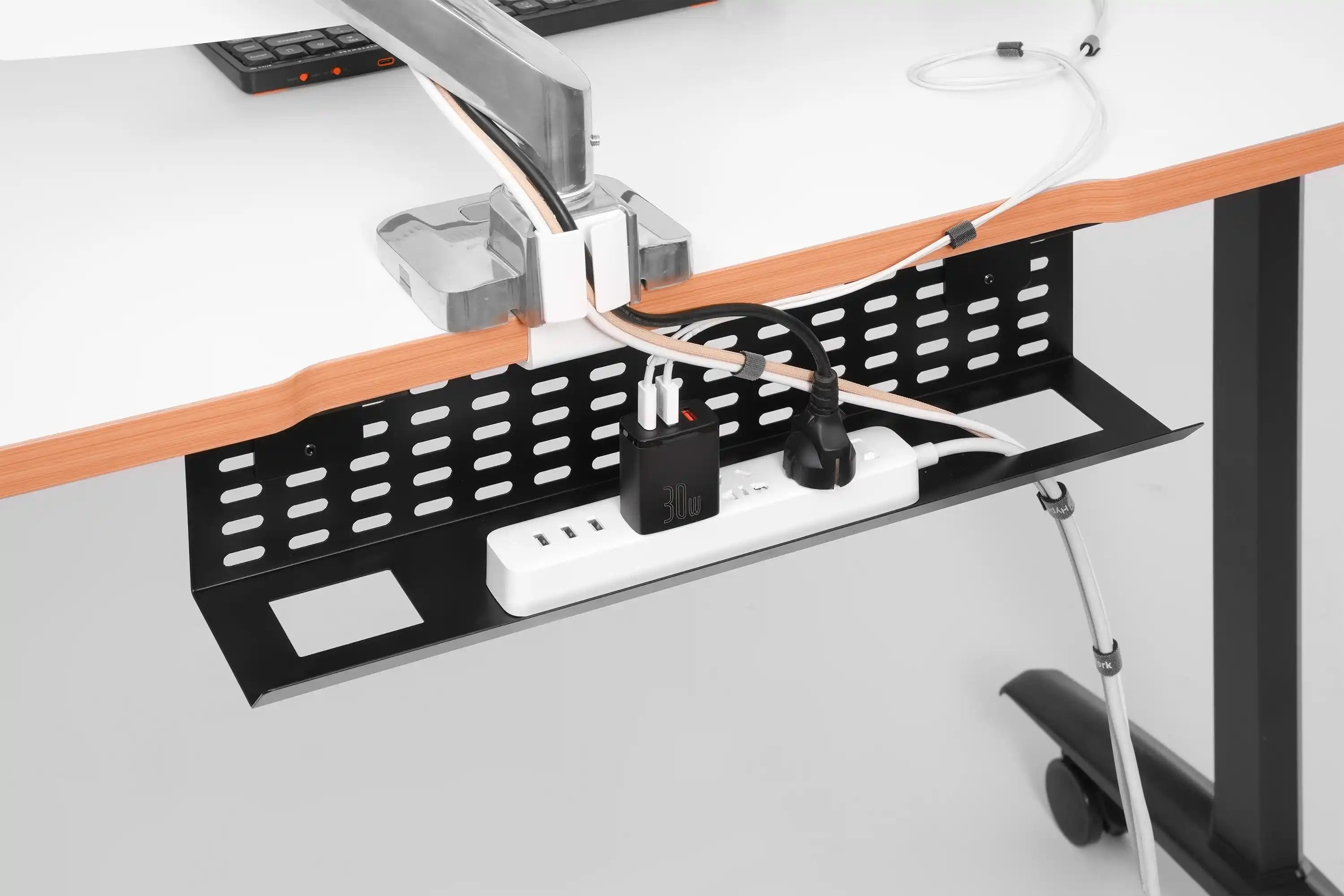 Cable tray - NORMCORE™ Minimalistic
