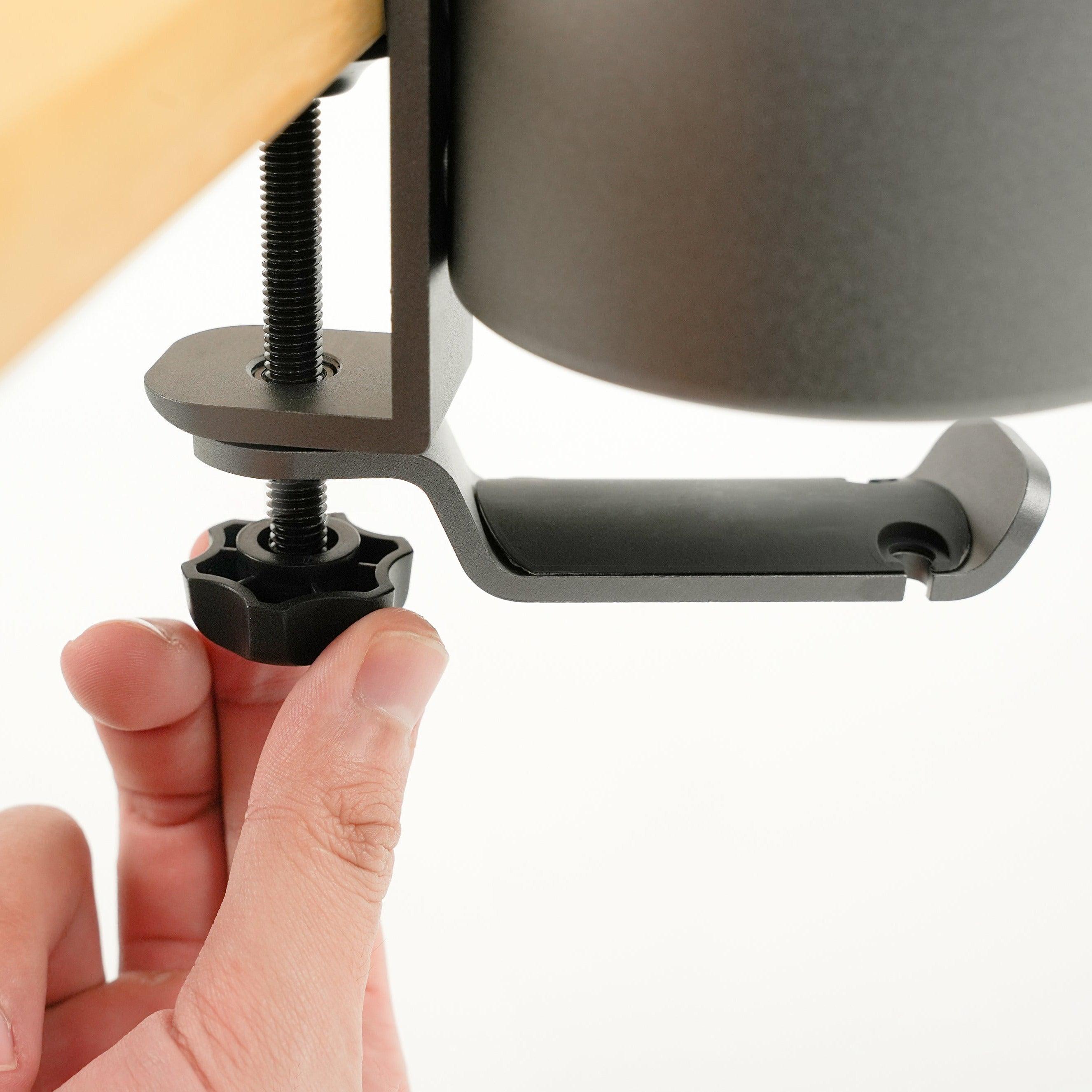 Table clamp cup holder with integrated hanger - NORMCORE™ Minimalistic