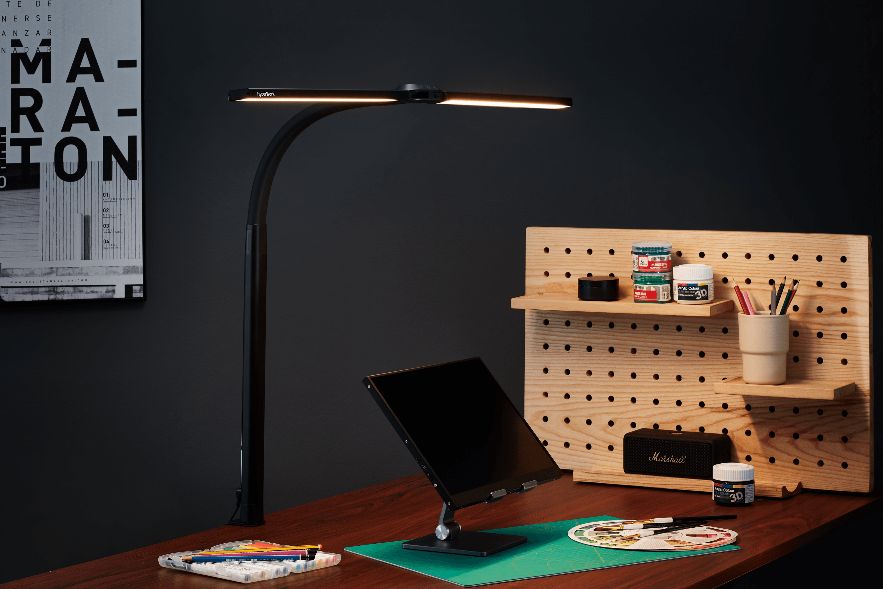 Luna LED Desk Lamp - NORMCORE™ Minimalistic