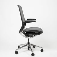 Sleek Ergonomic Chair - NORMCORE™ Minimalistic